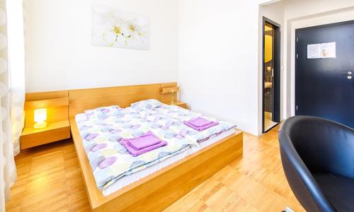 Relaxační pobyt ve Wellness Penzionu Octárna v Kutné Hoře se snídaněmi a sektem
