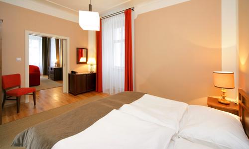 Romantické Krkonoše: Hotel U Zvonu *** s polopenzí, privátním wellness a sektem