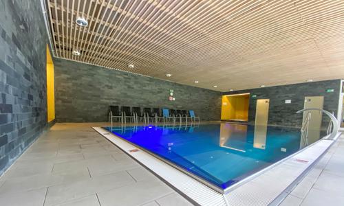 Vysočina u CHKO Žďárske vrchy a ski areálu v Hotelu SKI *** s wellness (bazén, vířivka), polopenzí a slevami