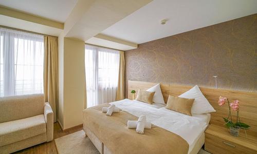 Vysoké Tatry: romantický Exclusive Apartmán ve 4* Grand Hotelu Bellevue s novým wellness, bazénem a polopenzí