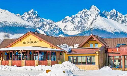 Vysoké Tatry u ski areálů: Hotel Amália *** s neomezeným wellness a polopenzí + kulečník, slevy a dítě zdarma