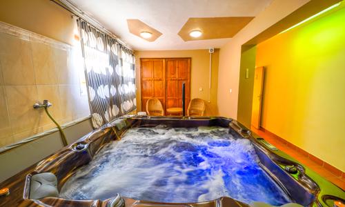 Vysoké Tatry v Hotelu Eufória *** s privátním wellness (vířivka, sauna) a chutnou polopenzí + láhev vína