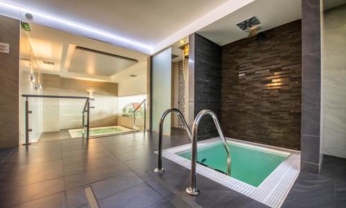 Vysoké Tatry v Hotelu Lučivná *** s wellness, slevou do Aquacity Poprad a chutnými snídaněmi + dítě zdarma