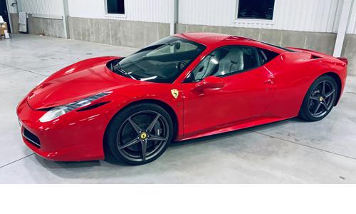 Zážitková jízda ve Ferrari 458 Italia
