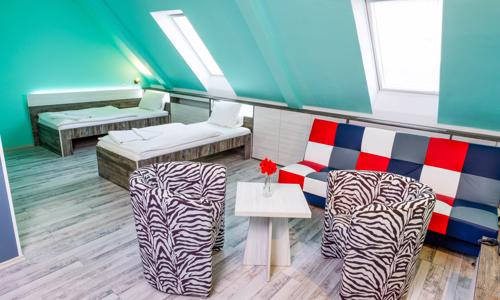Znojmo v obklopení vinic: Hotel N *** s láhví vína, návštěvou cukrárny, polopenzí, saunou a vstupem na památky