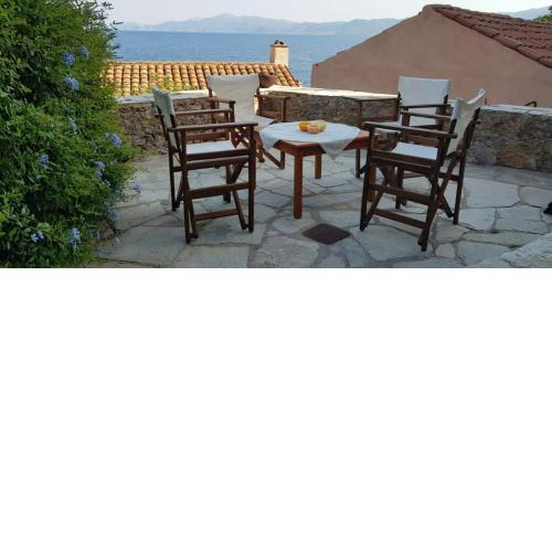 Athina Guesthouse