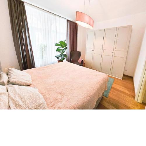 Prague Atmosphere - Modern Flat with Balcony